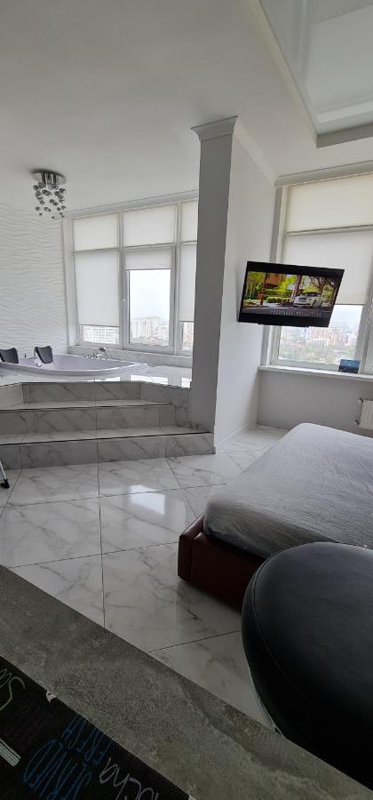 M&P Vip Appartments In Arkadia Odessa Dış mekan fotoğraf