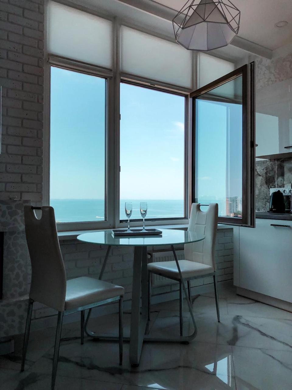 M&P Vip Appartments In Arkadia Odessa Oda fotoğraf