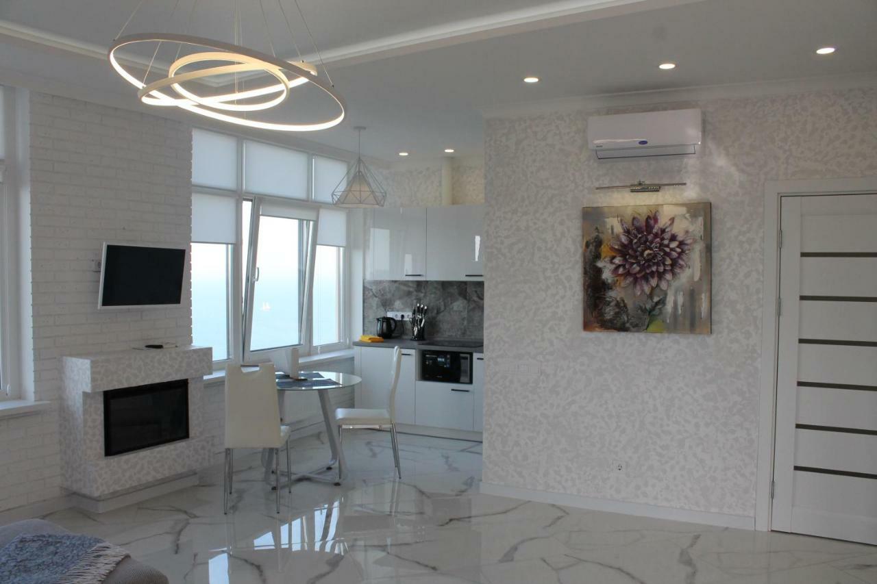 M&P Vip Appartments In Arkadia Odessa Dış mekan fotoğraf
