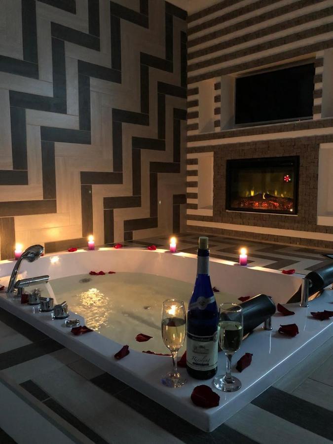 M&P Vip Appartments In Arkadia Odessa Dış mekan fotoğraf